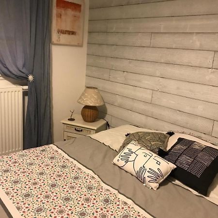 Jolie Chambre Dans Quartier Calme Езін Екстер'єр фото