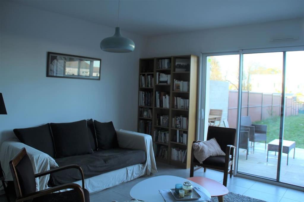 Jolie Chambre Dans Quartier Calme Езін Екстер'єр фото